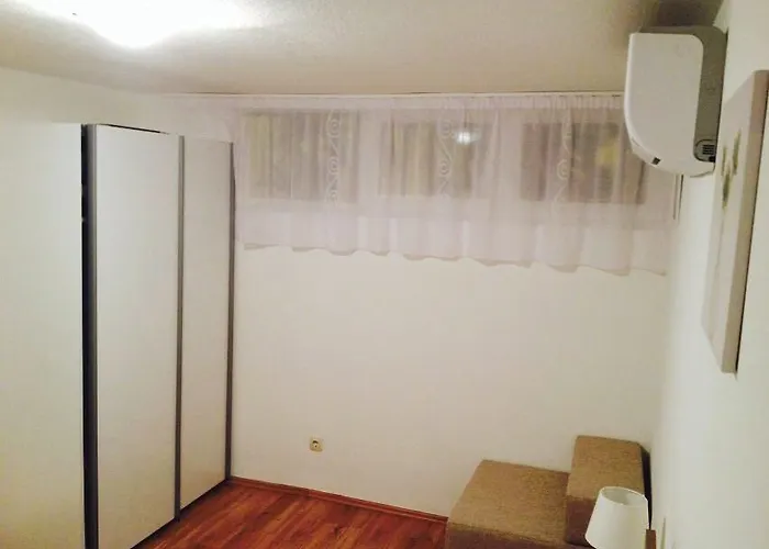 Bellus Apartment-Completely Renovated